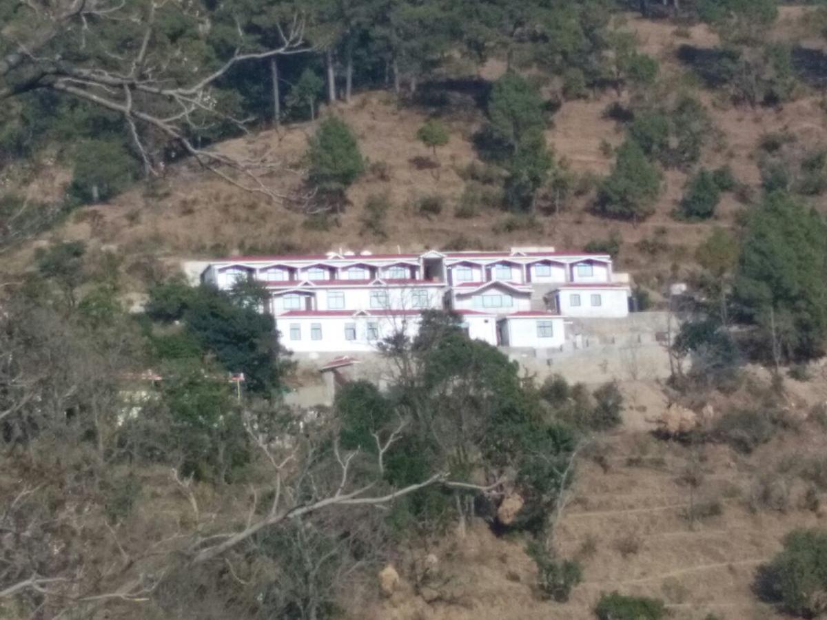 岩石天堂度假村 兰斯顿 外观 照片